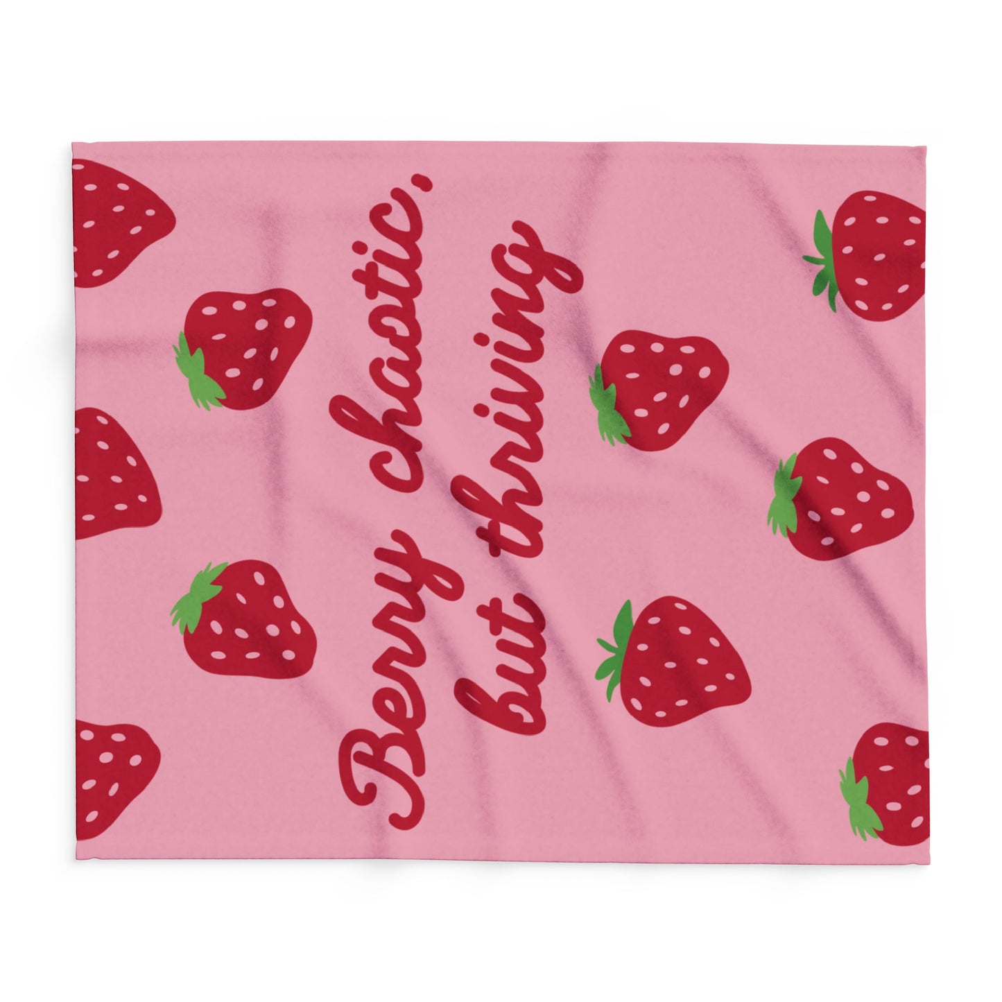 Strawberry Fleece Blanket – Cosy Arctic Throw for Home Comfort