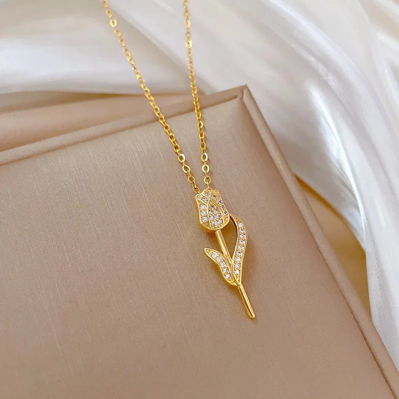 Rotatable Flower Necklace – Discreet Sensory Pendant for Adults