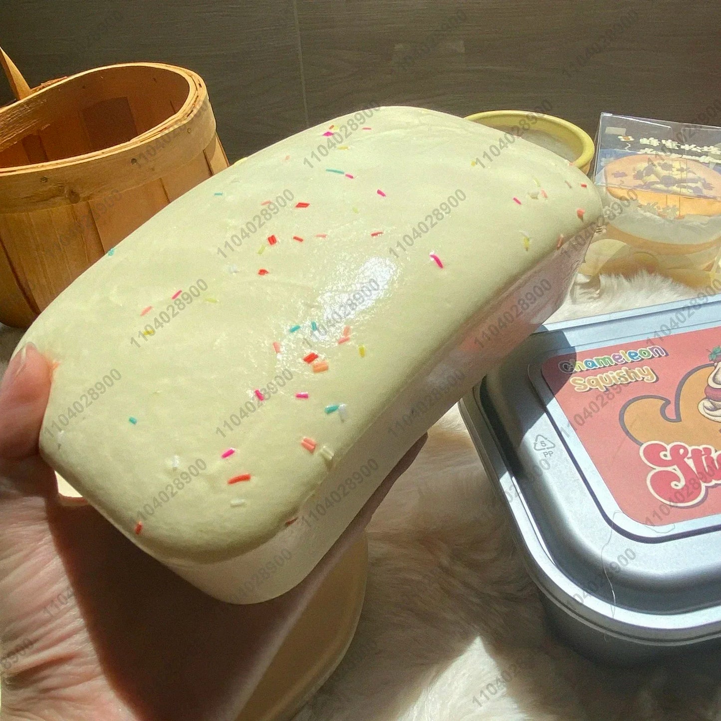 Sticky Box Cake – Squishy Textured Fidget Aid (Adults Only)