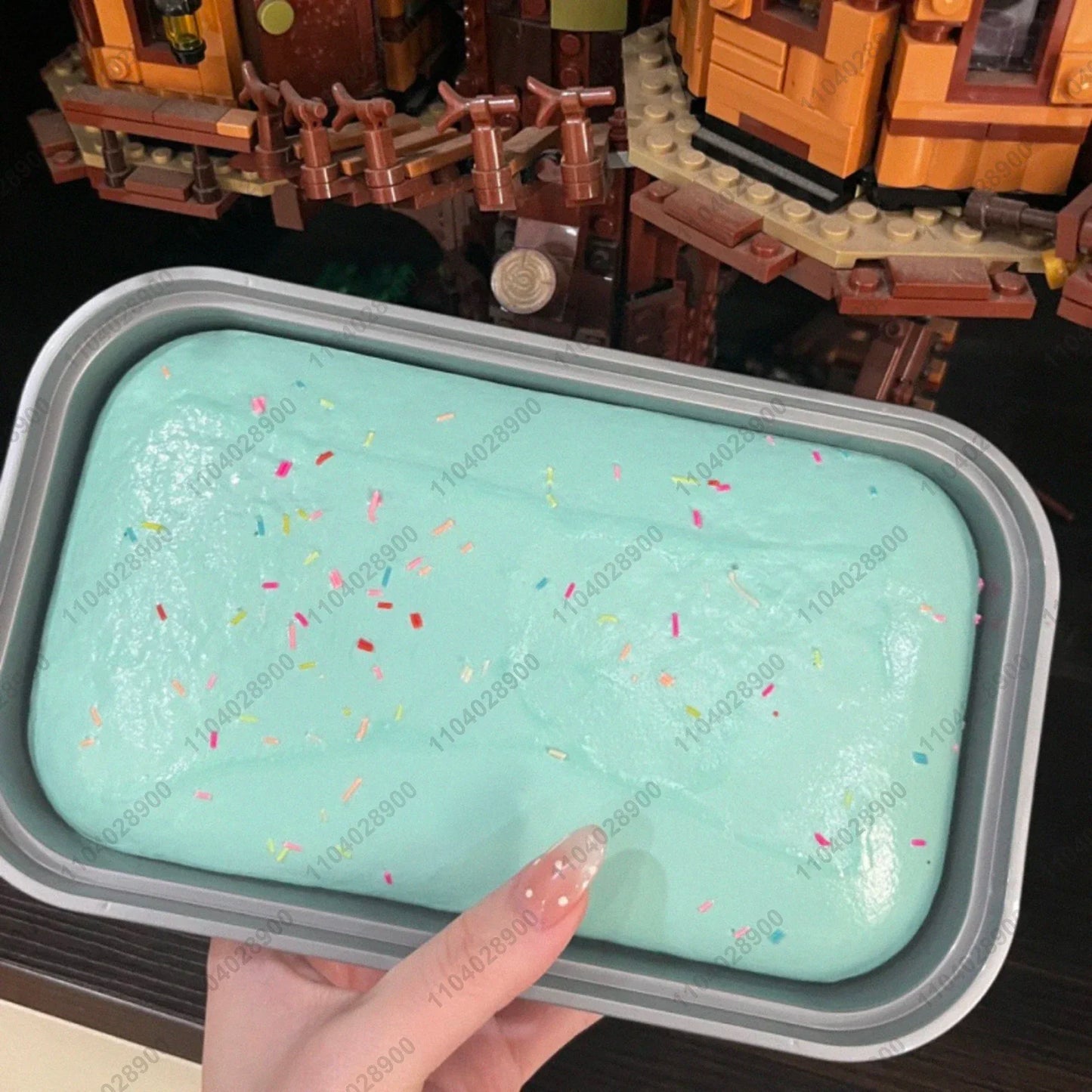 Sticky Box Cake – Squishy Textured Fidget Aid (Adults Only)