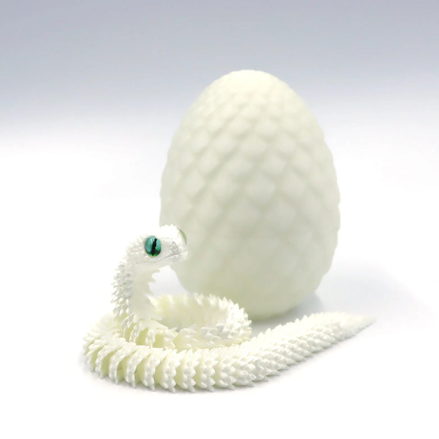 3D Printed Snake Eggs Ornament – Interlocked Desk Sculpture for Visual & Tactile Curiosity