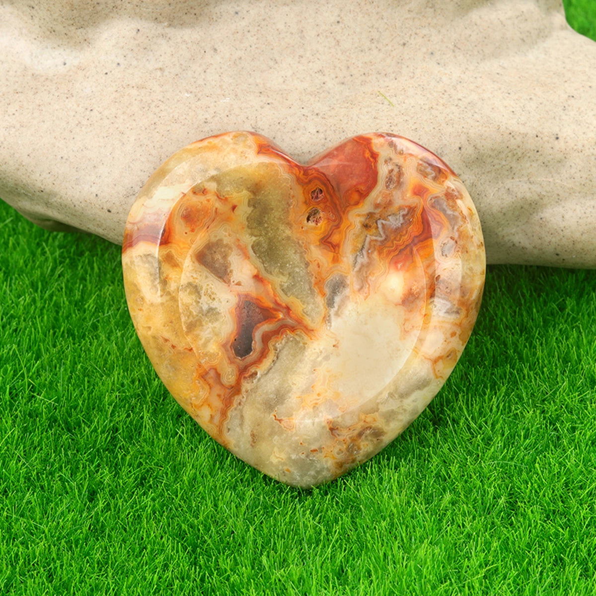 Heart Crystal Worry Stone – Polished Quartz for Stress Relief & Spiritual Grounding