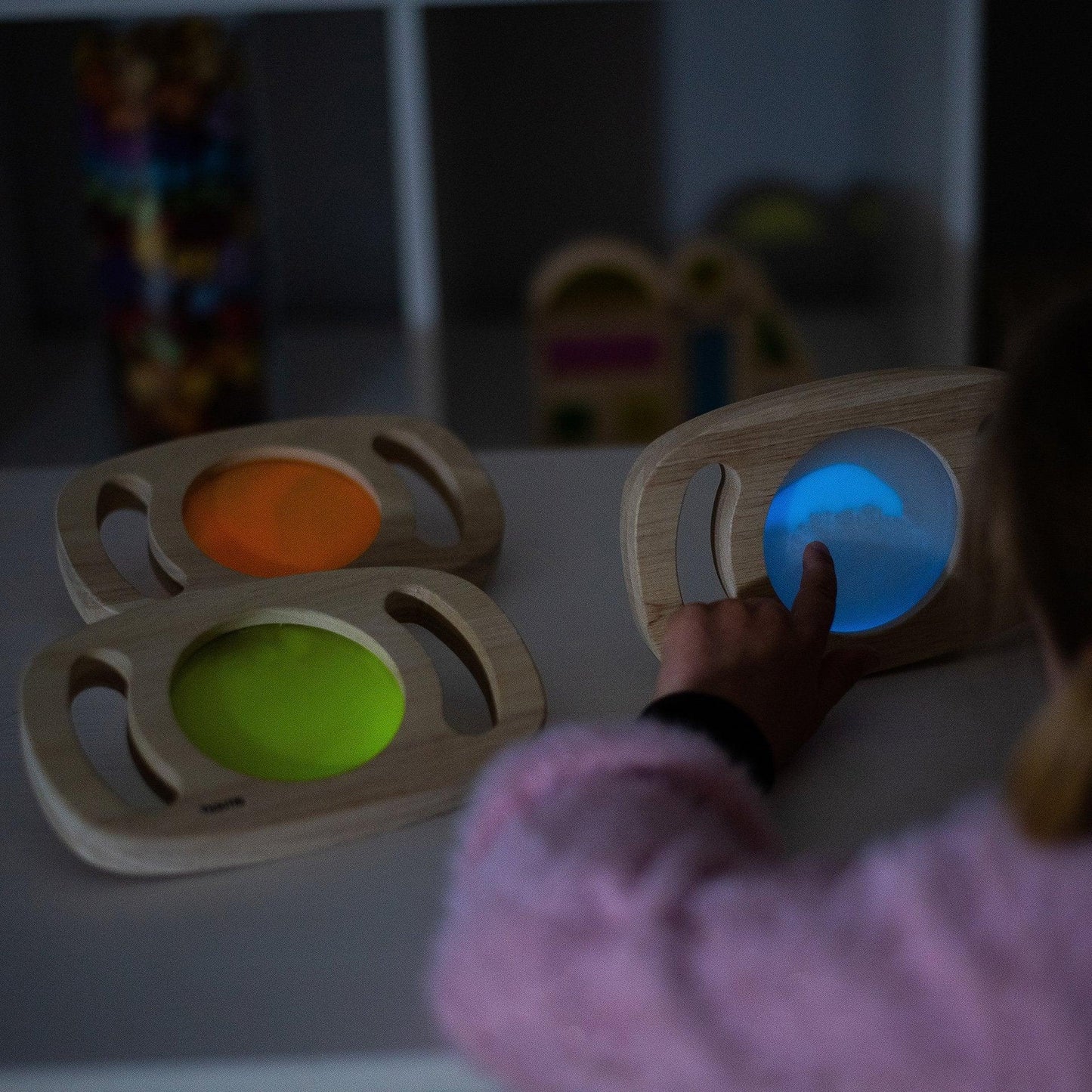 Easy Hold Glow Panels