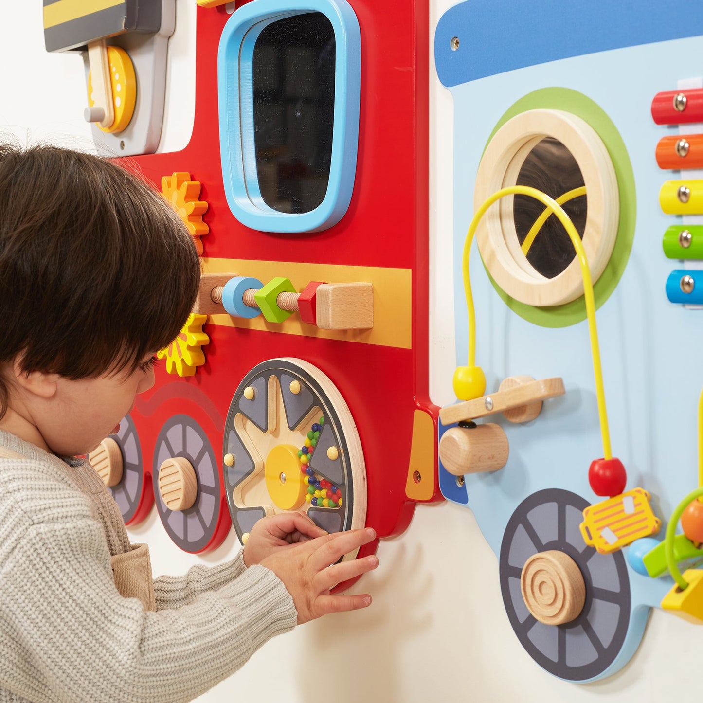 Train Wall Panel