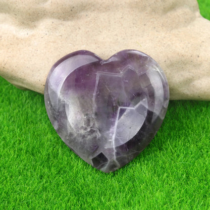 Heart Crystal Worry Stone – Polished Quartz for Stress Relief & Spiritual Grounding